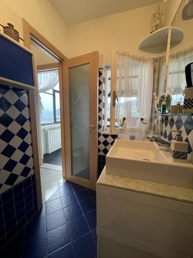 Vignana Con Terrazzo Apartment เลวานโต ภายนอก รูปภาพ
