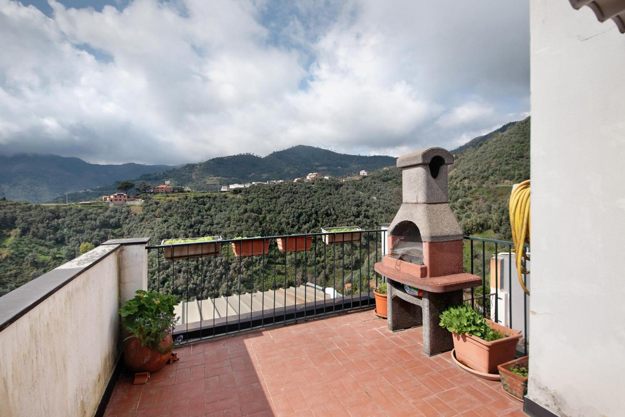 Vignana Con Terrazzo Apartment เลวานโต ภายนอก รูปภาพ