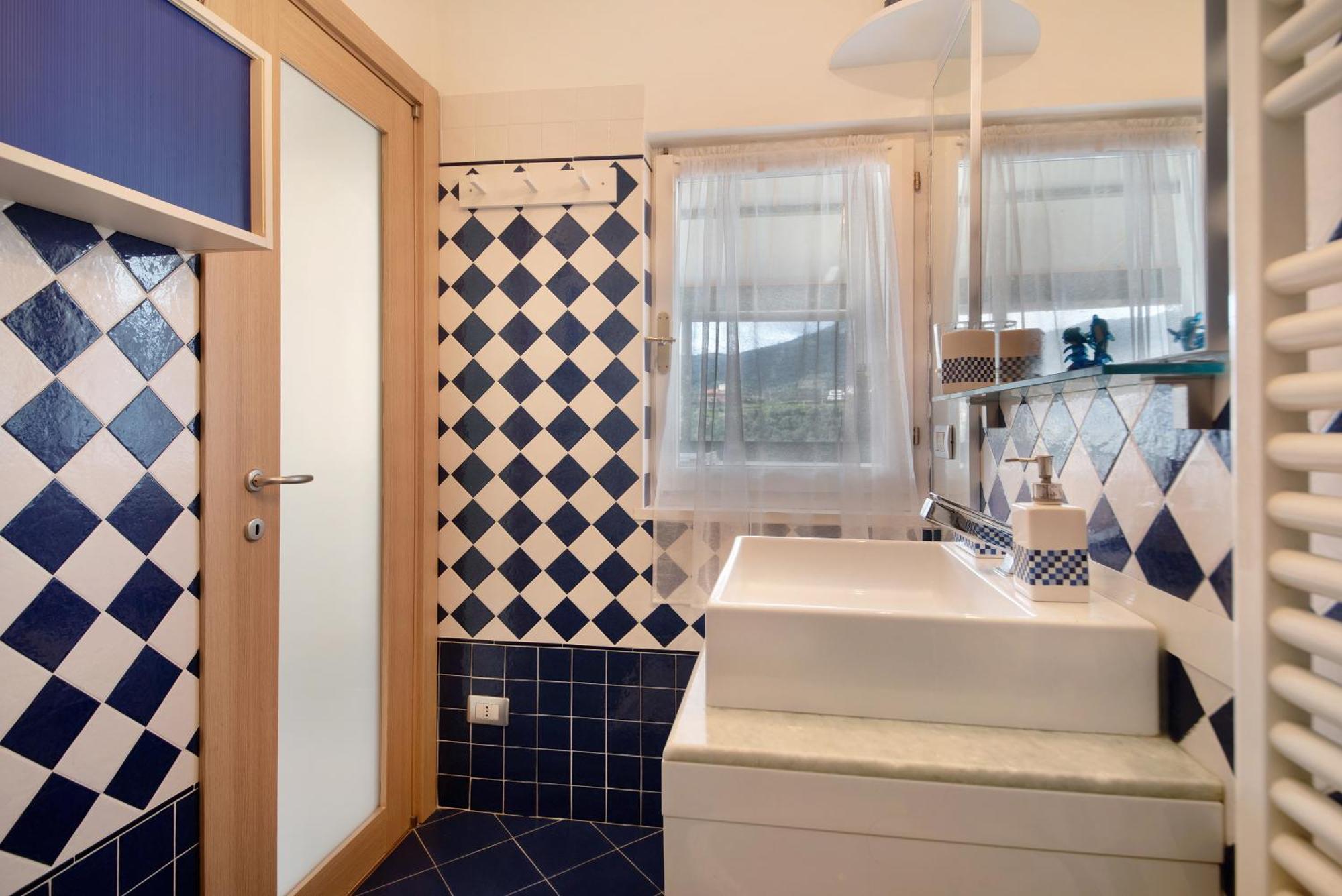 Vignana Con Terrazzo Apartment เลวานโต ภายนอก รูปภาพ