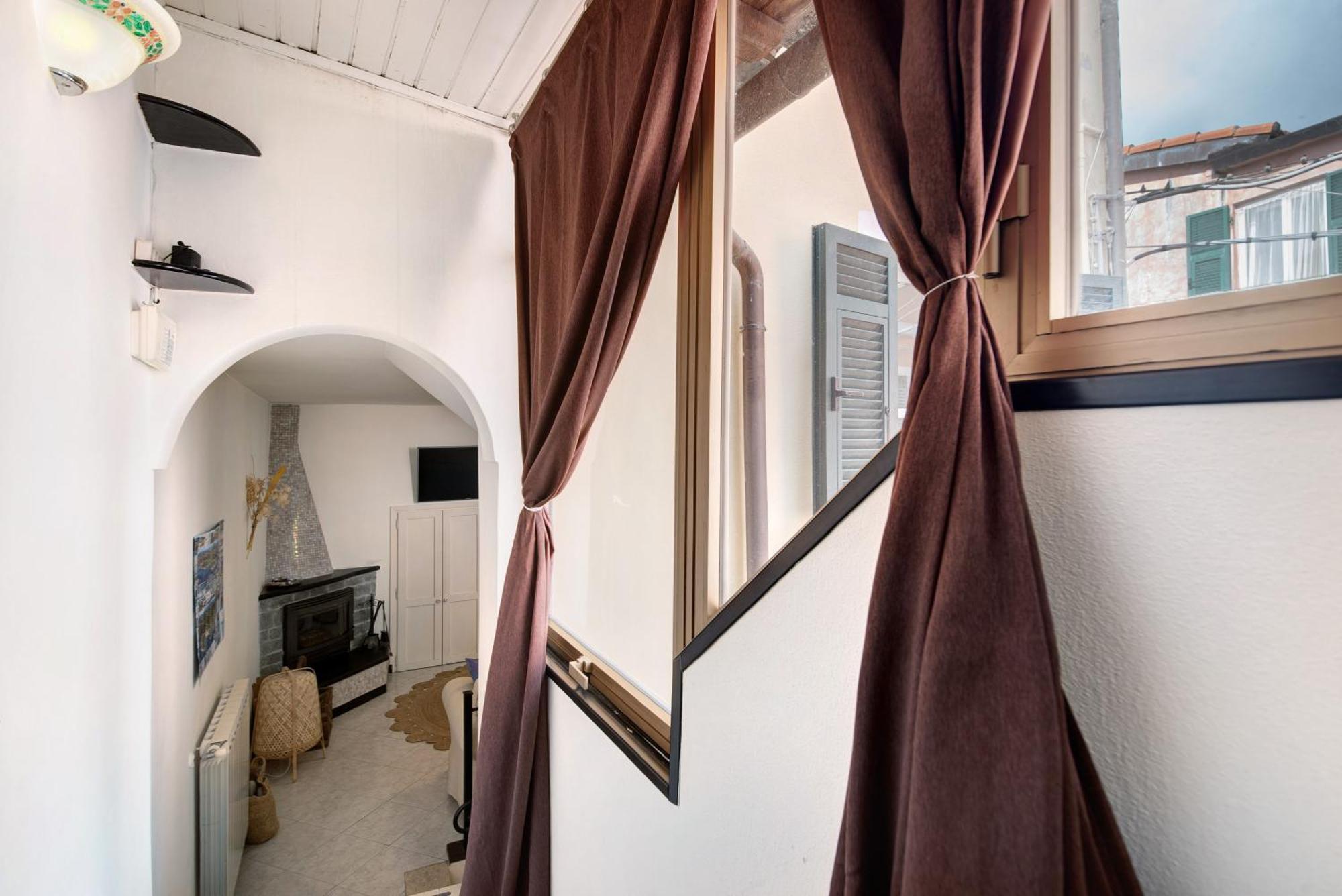 Vignana Con Terrazzo Apartment เลวานโต ภายนอก รูปภาพ