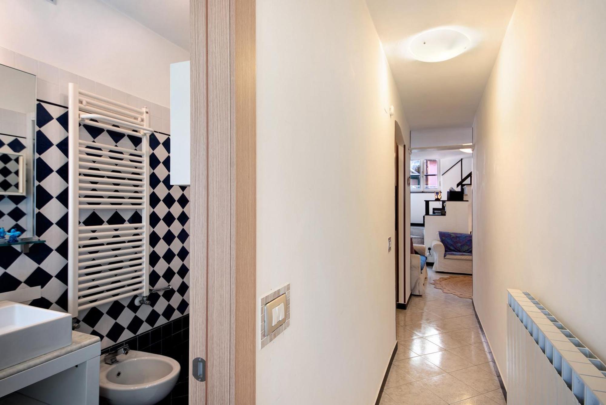 Vignana Con Terrazzo Apartment เลวานโต ภายนอก รูปภาพ
