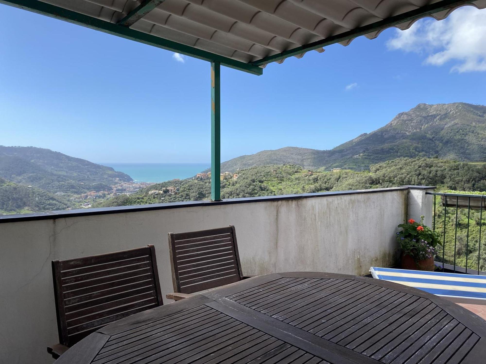 Vignana Con Terrazzo Apartment เลวานโต ภายนอก รูปภาพ